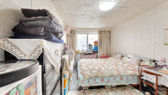 沈铁重光里小区二手房实景图