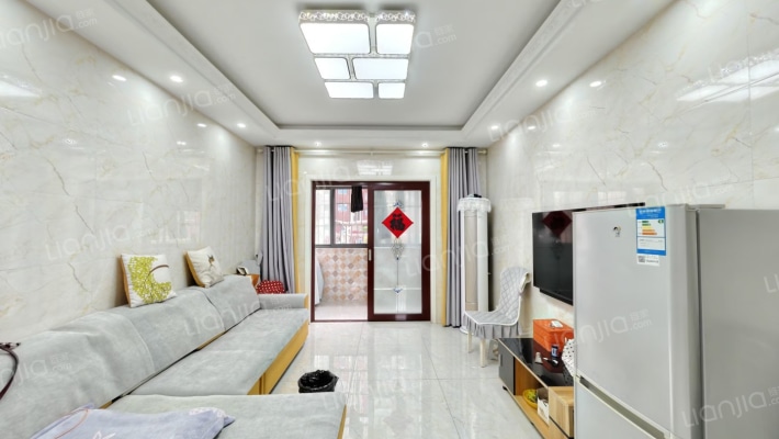 水岸佳苑B区二手房实景图