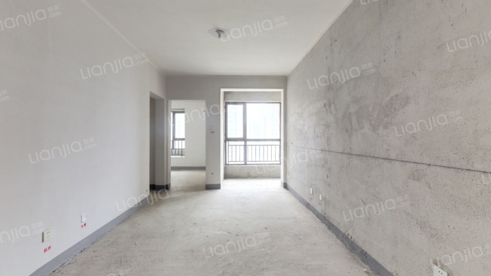 天伦湾嘉园，全南两居室，中高楼层，采光好-客厅