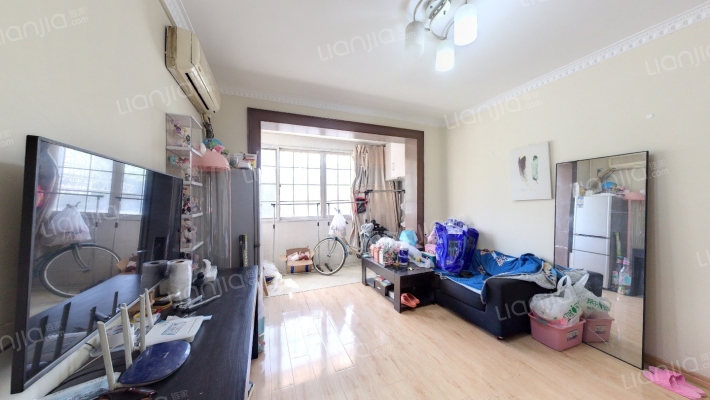 虹桥机场新村二手房实景图