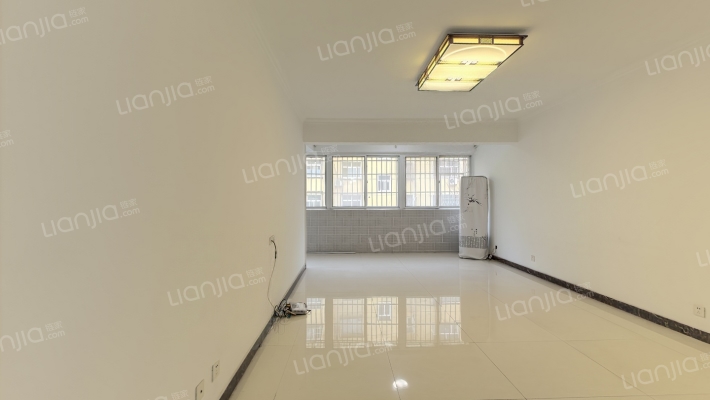 骏远小区二手房实景图