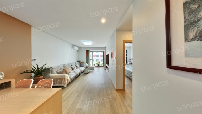 黄金怡海苑四期二手房实景图