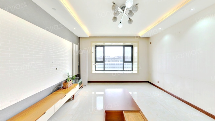 太阳世家紫檀居二手房实景图