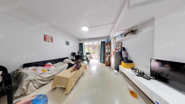 绿茵华庭二手房实景图