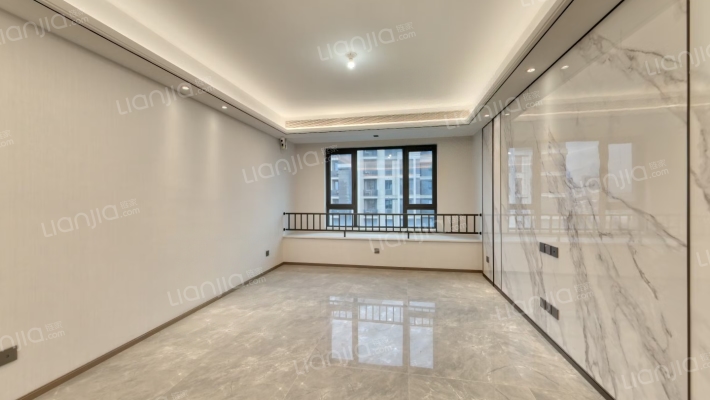 中海云锦二手房实景图