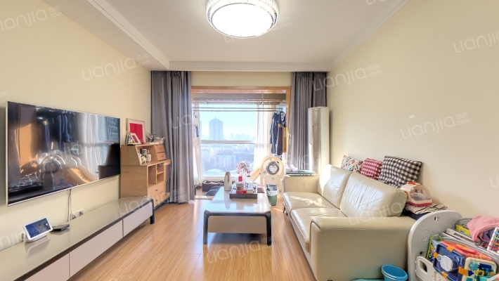 万科城国际公园二手房实景图