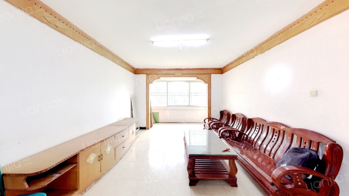 宝地花园二手房实景图