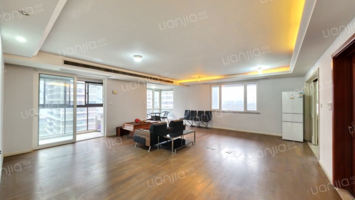 万科九都荟二手房实景图