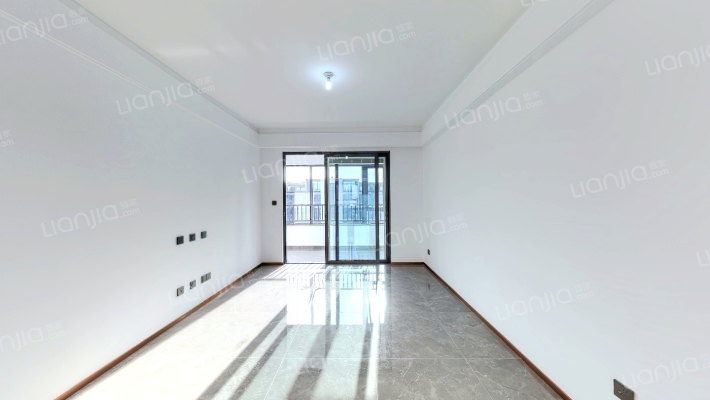 旭辉天阜玖江来二手房实景图