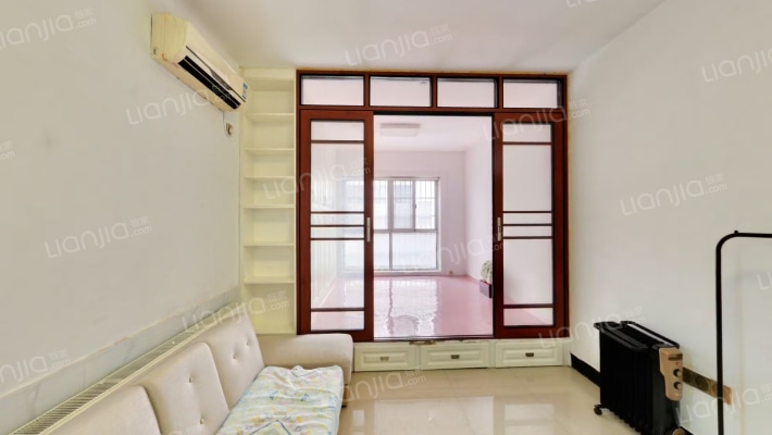 伍家岭生活广场二手房实景图