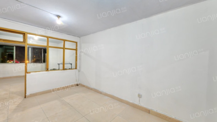 育苗路14号二手房实景图