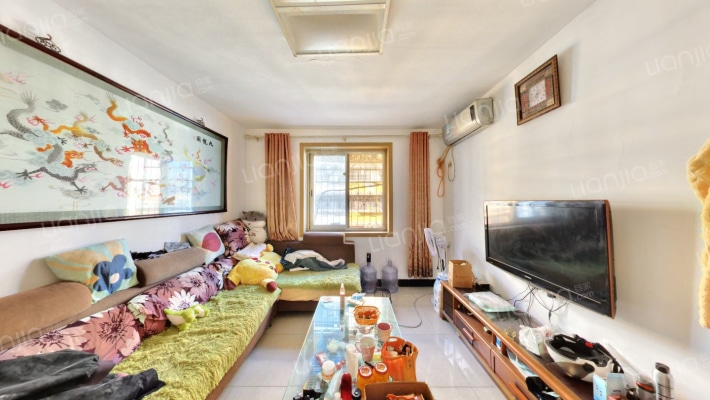 唱片公司宿舍二手房实景图