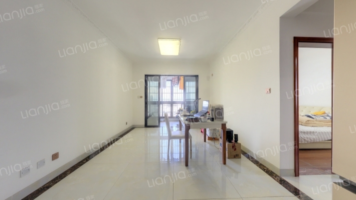 蓝海瑞园二手房实景图