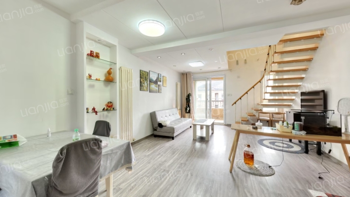 百合花园二手房实景图