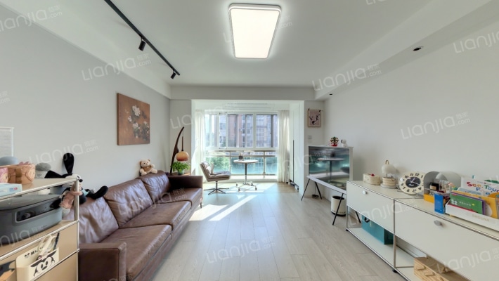 华城丽苑二手房实景图