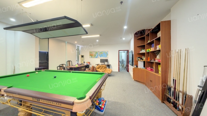 嘉信华庭二手房实景图