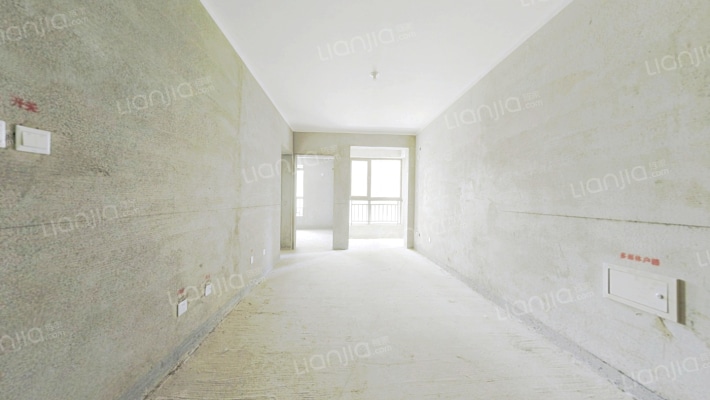 2017年建的新小区 集中供暖 人车分流 刷卡入园-客厅