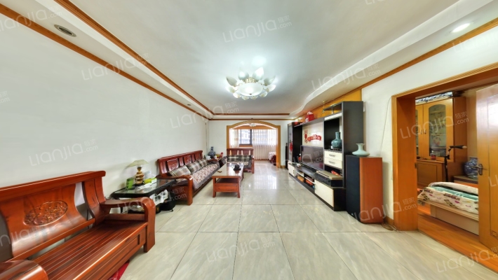 卫雅苑二手房实景图