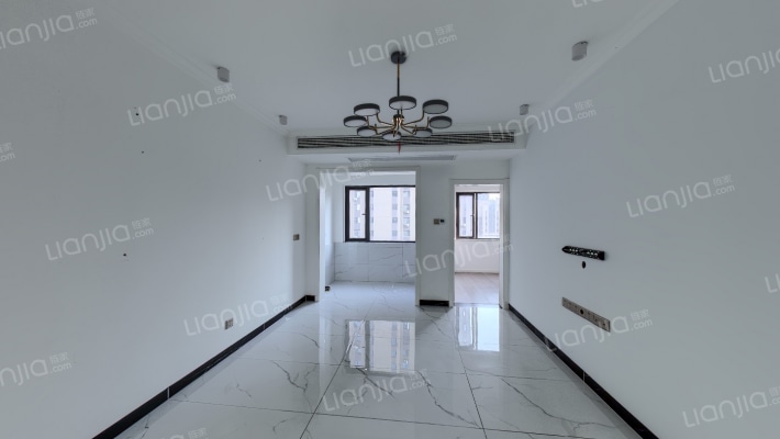 勤诚达境界城二手房实景图