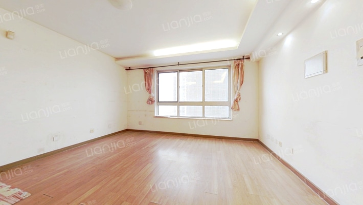 卓亭广场二手房实景图