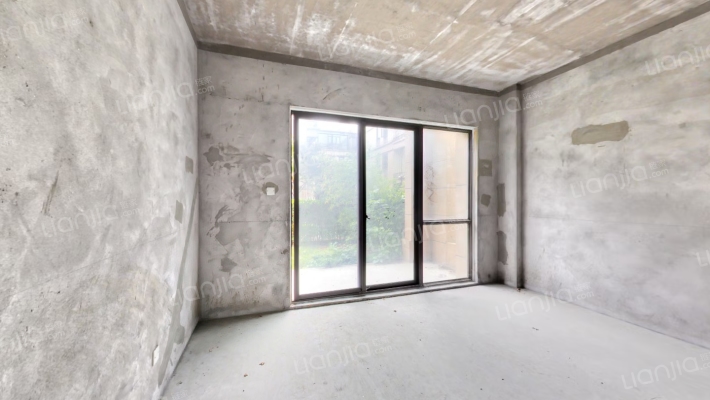 水岸华庭二手房实景图