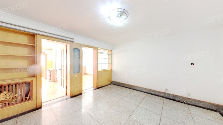 政法公寓一期二手房实景图