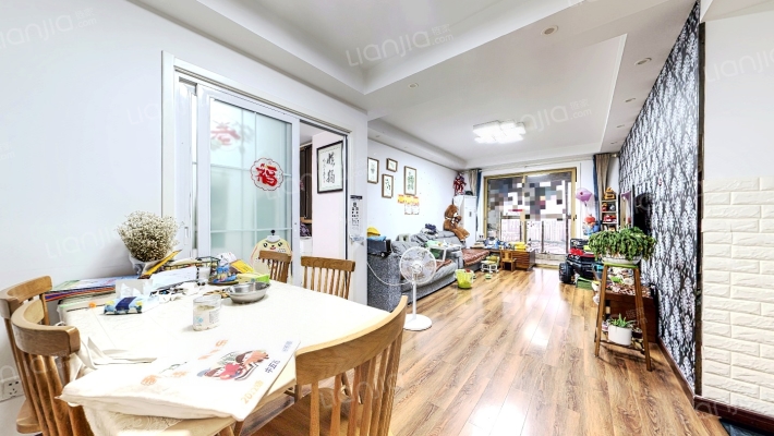 花好月圆二手房实景图