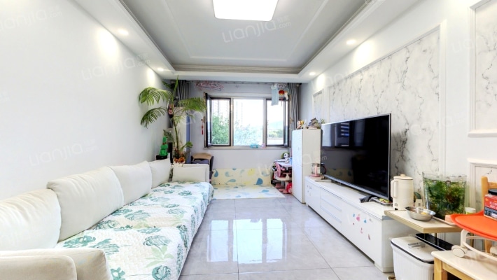 四季怡园南区二手房实景图