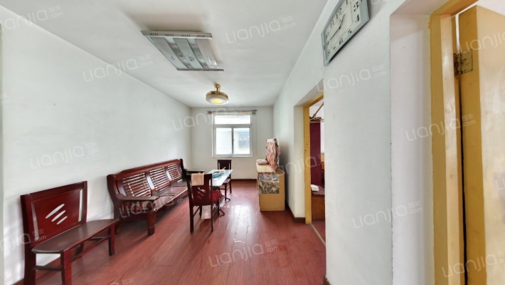 和平家园A1区二手房实景图