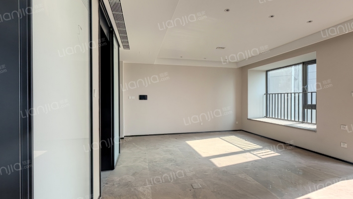 华润未来之城一期二手房实景图