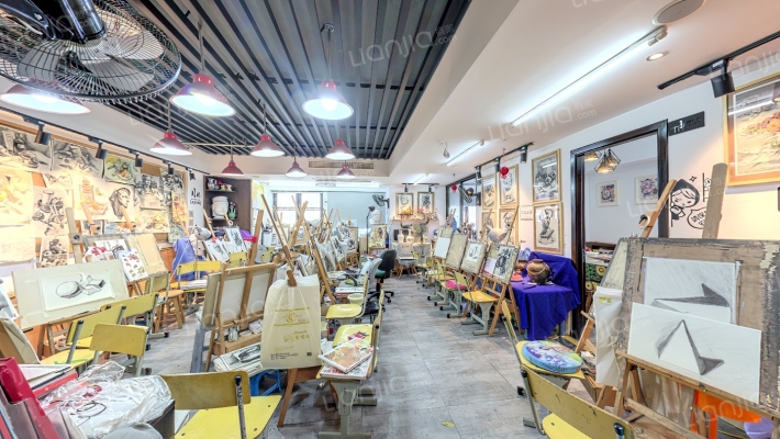 万达三号写字楼二手房实景图