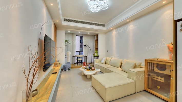 雕像广场二手房实景图