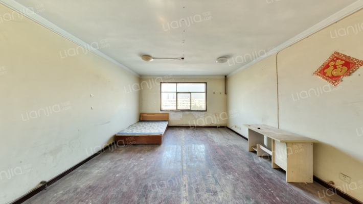 丹尼斯家属院二手房实景图