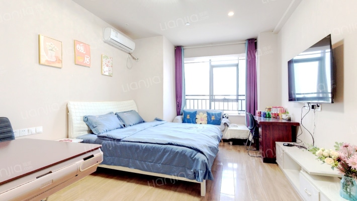 绿地蓝海公馆二手房实景图