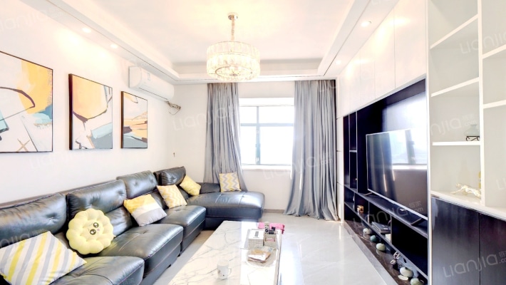 雅高领寓二手房实景图