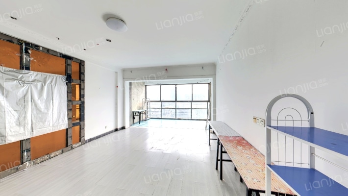 建鸿达华都二手房实景图