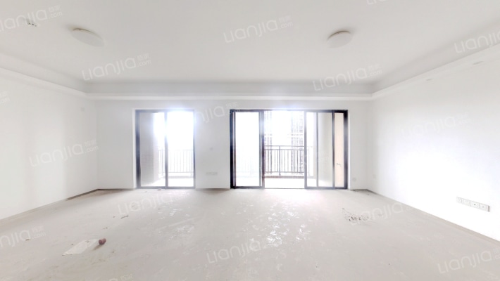 绿地璀璨家园2期二手房实景图