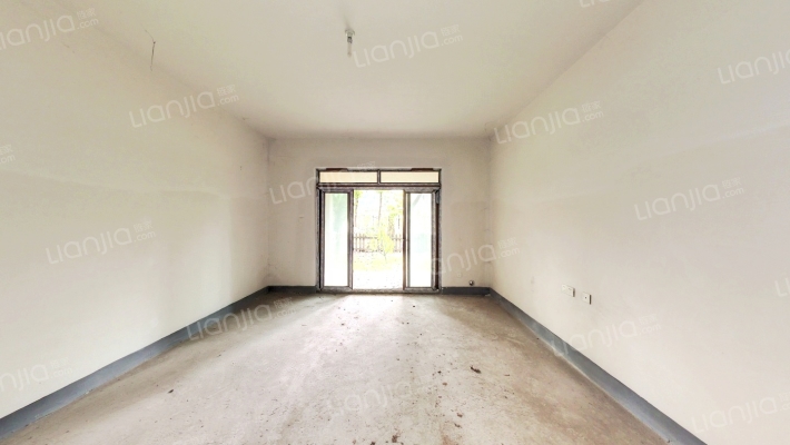 和泓四季A区二手房实景图