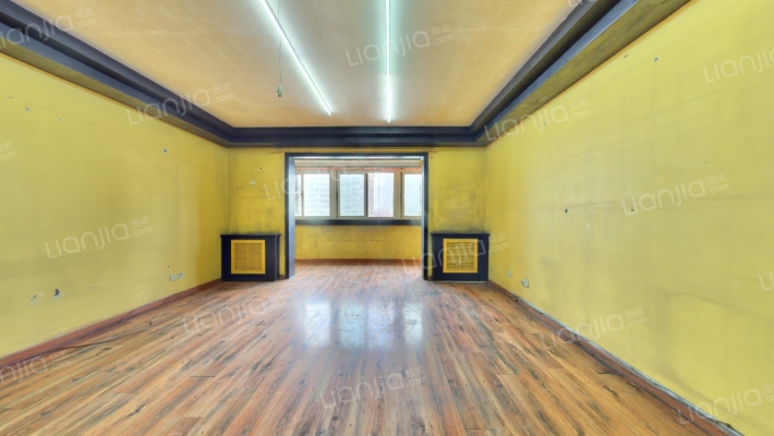 中联颐华苑二手房实景图