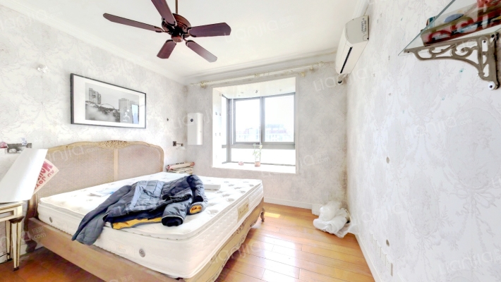 龙泰公寓二手房实景图