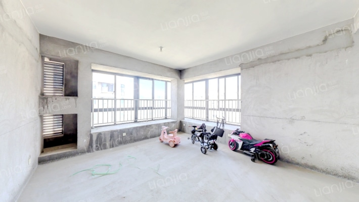 沁春园二手房实景图