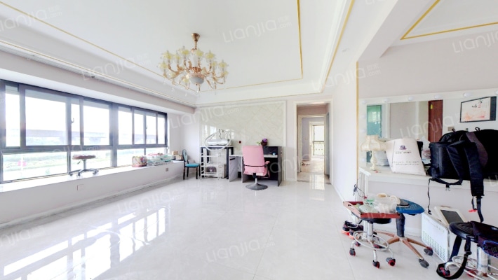 万泰时代城华府二手房实景图