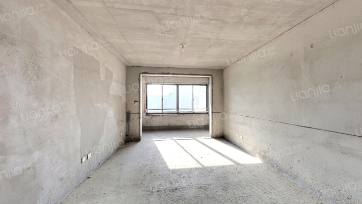 鸿基豪庭二手房实景图