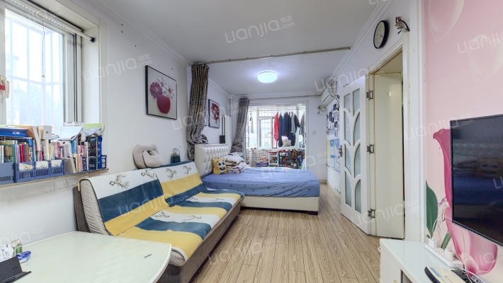 毛条小区二手房实景图