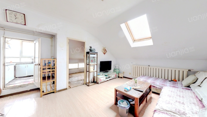 珠峰雅苑二手房实景图