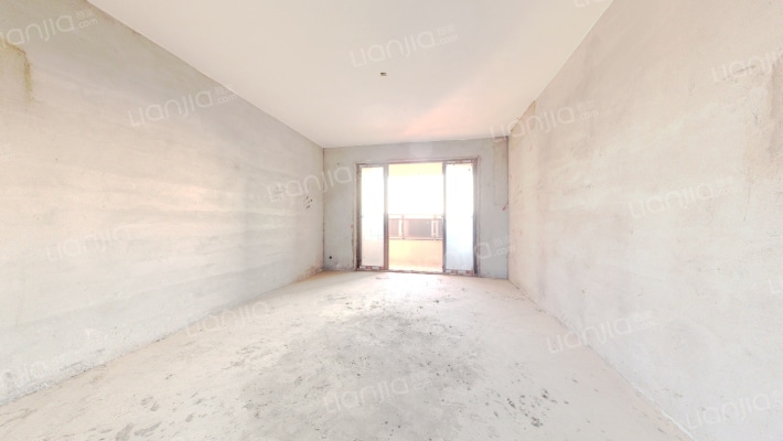 华硕御龙苑二手房实景图