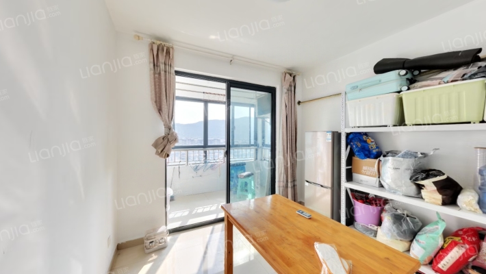 新鹿花苑三期二手房实景图