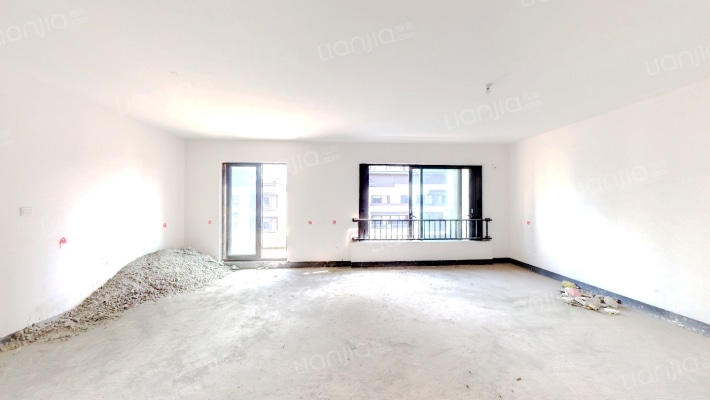 嘉陵江天二手房实景图