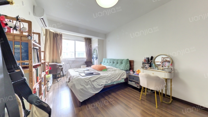 金汇花园三街坊先锋公寓二手房实景图