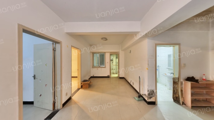 龙苑大厦二手房实景图